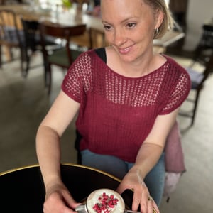 Ebeltoft Summer Top strikkeopskrift – produktbillede