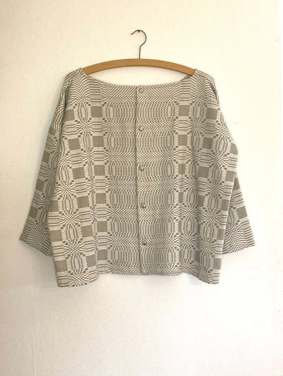 Anna-bluse i sart mønster billede 2