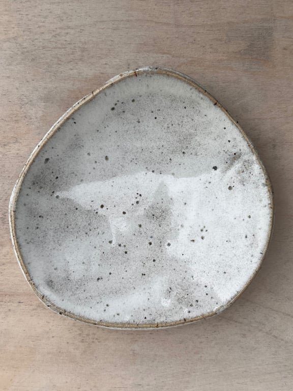 Smykkeskål. D: 10 cm