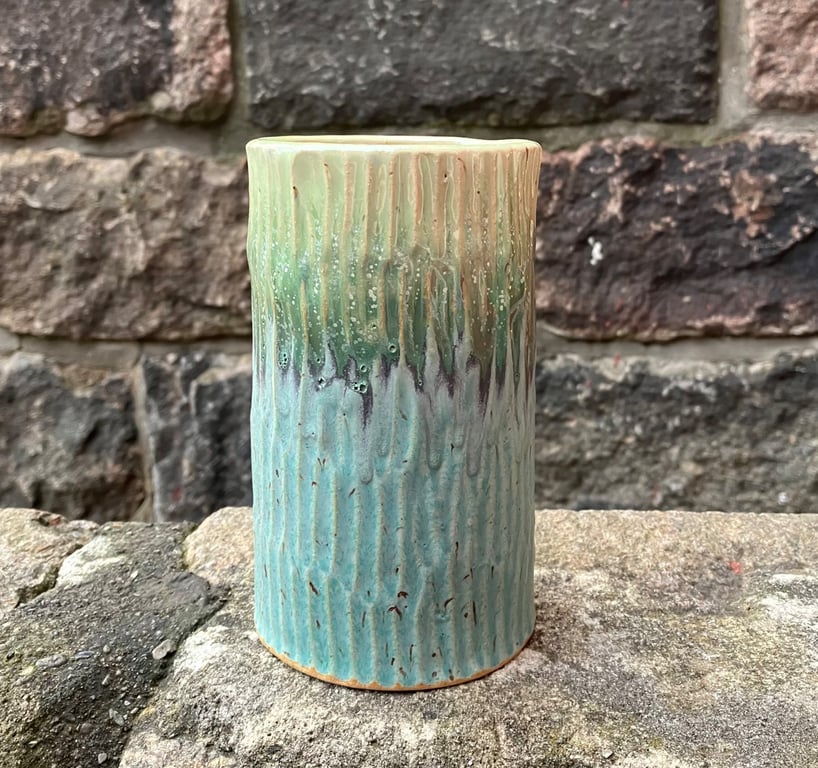 Vase, rillet