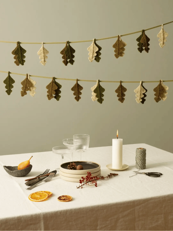 Opskrift: Egeblade strikket i finuld billede 2