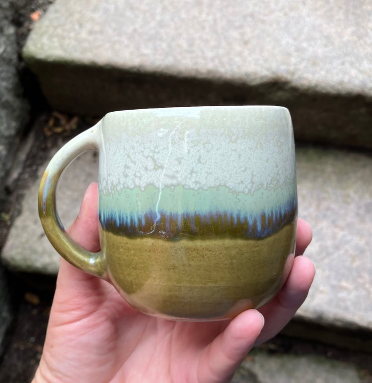 Hånddrejet kop med hank  billede 3