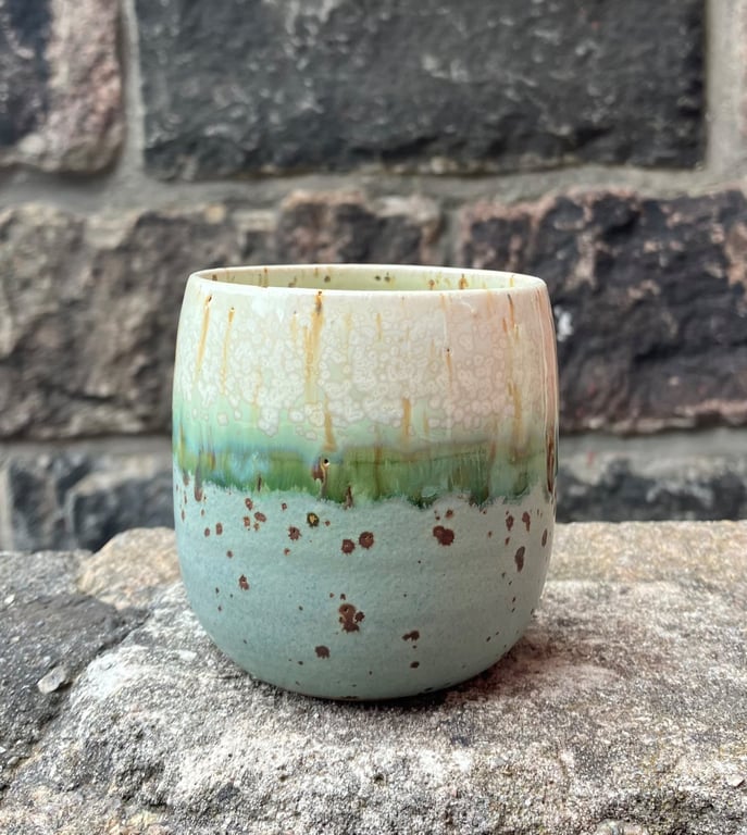 Hånddrejet kop  billede 5