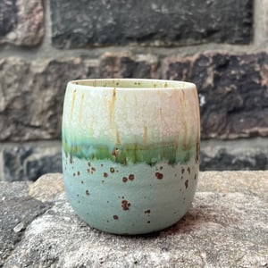 Hånddrejet kop  – produktbillede