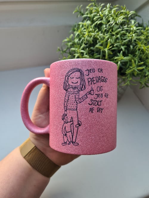 Krus: Jeg er pædagog og jeg er stolt af det (Små børn) Pink Glimmer