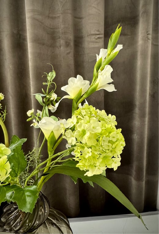 Mix af stilke med. Bla. Gladiolus  billede 8