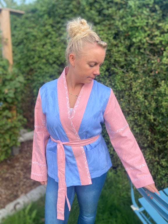 Kimonoinspireret bindebluse billede 4