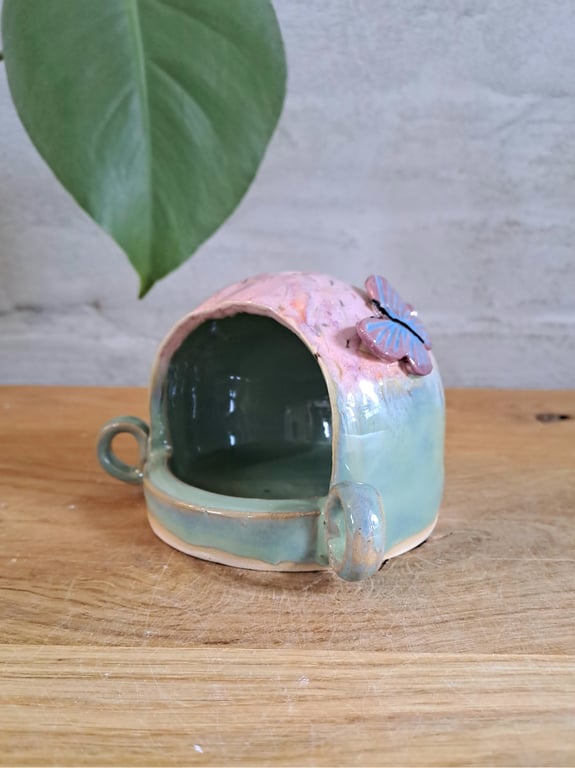 Fugle foderbræt med sommerfugle til at hænge op