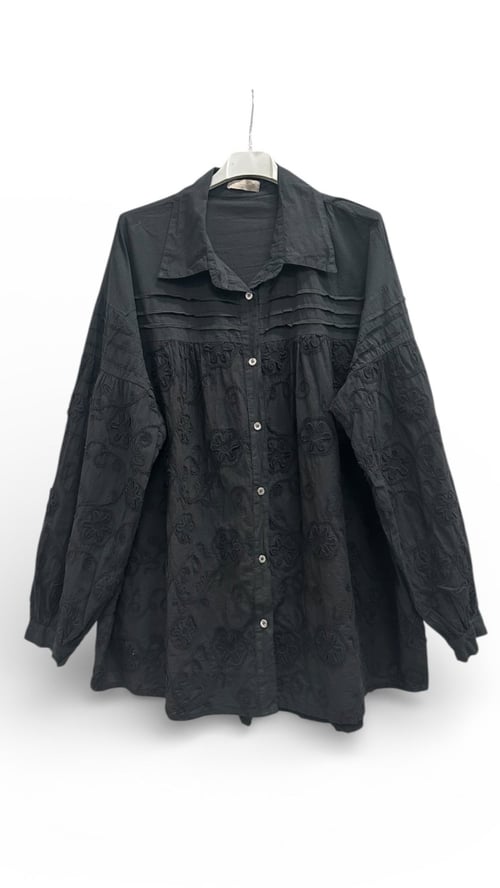 Silje Cotton shirt. Black. Onesize 38-48. (2)