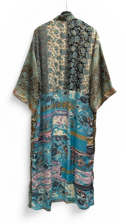 Aurelia Unika Silke kimono, 81. Onesize 36-46.  (3)