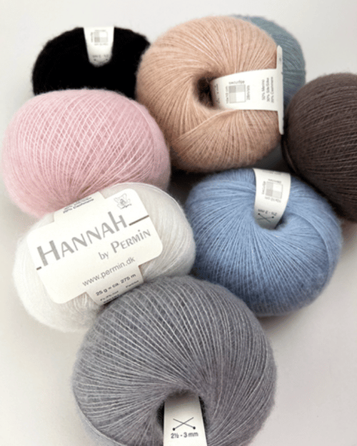 Kit: BLUSE MED V-HALS- garn: Hannah by Permin - 14 farver