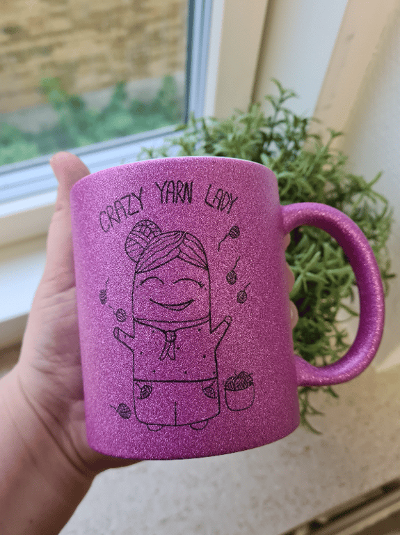 Krus: crazy yarn lady Lilla Glimmer