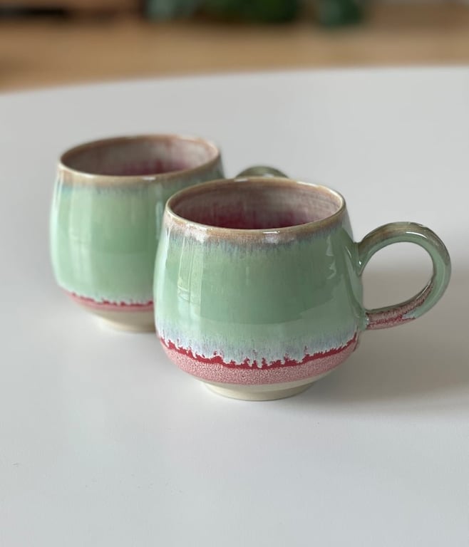 Buttet kop, meleret rød / lys grøn billede 2