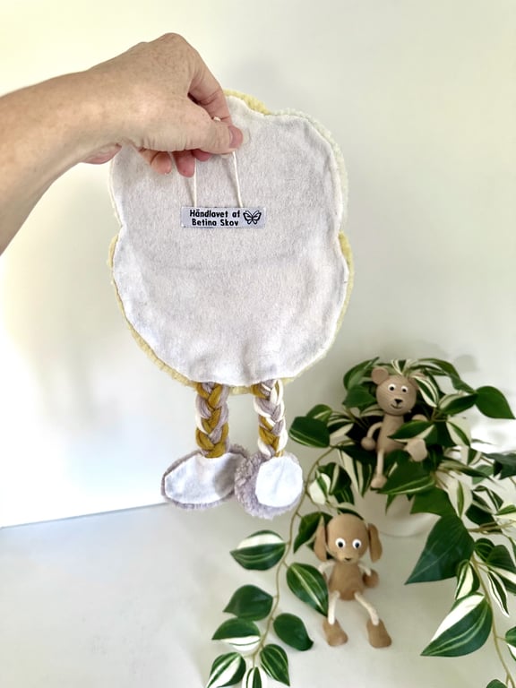 Tuftet vægophæng i uld – Håndlavet til børneværelset  billede 3