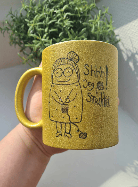 Krus: shhh jeg strikker Guld Glimmer