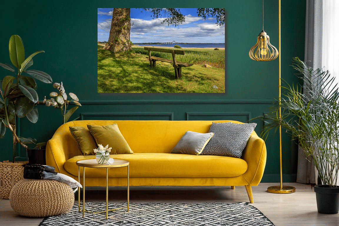 Udsigt til Møns broen fra Kalvehave kirke en smuk sommerdag billede 2