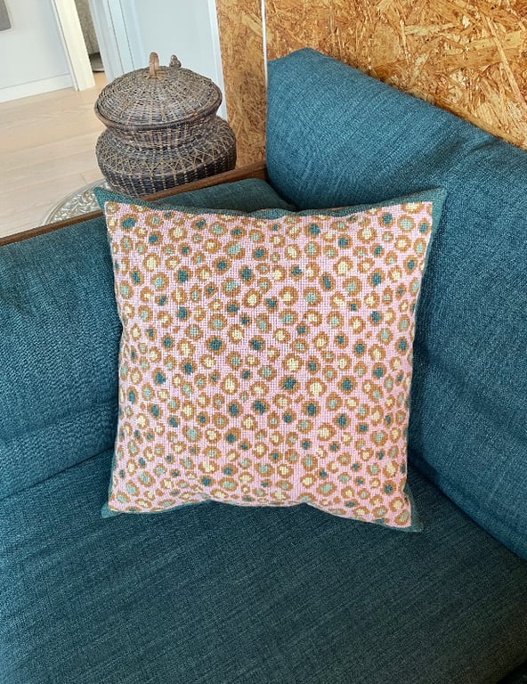 Crazy Leo Rose pude 2027-4 Str. 39 x 39 cm. (6)