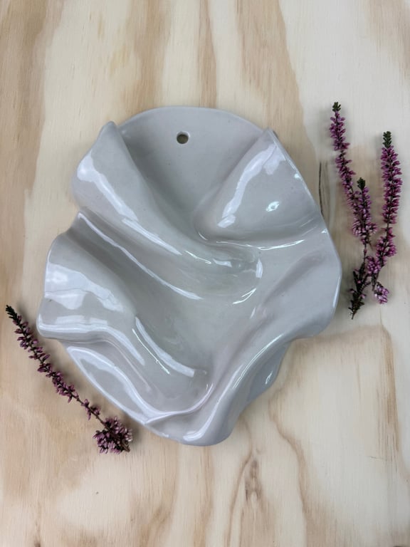 Beige vægrelief - 18 x 25 cm