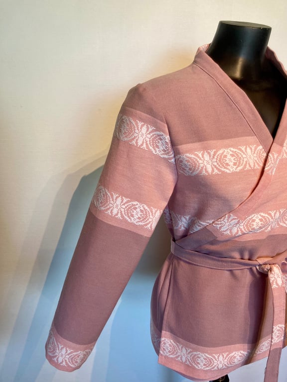 Winnie-bindebluse i støvet rosa billede 4