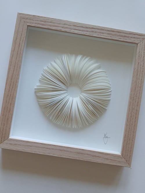 20x20cm, relief, indrammet 