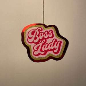 Ophæng - Boss Lady – produktbillede