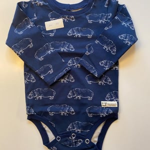 Body med lange ærmer. Størrelse 86 – produktbillede