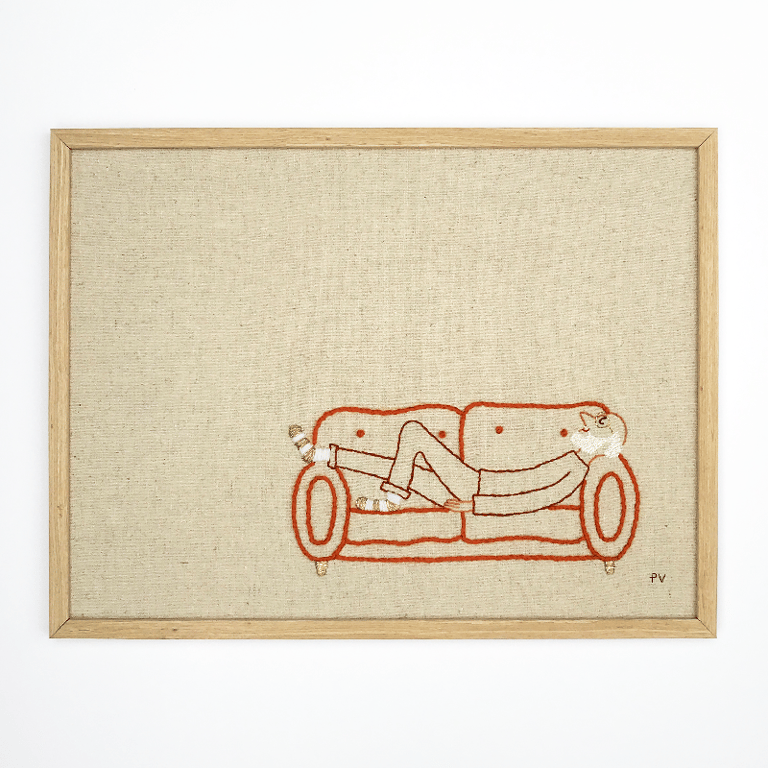 Sofalur – hvidt hår – broderi 30 x 40 cm