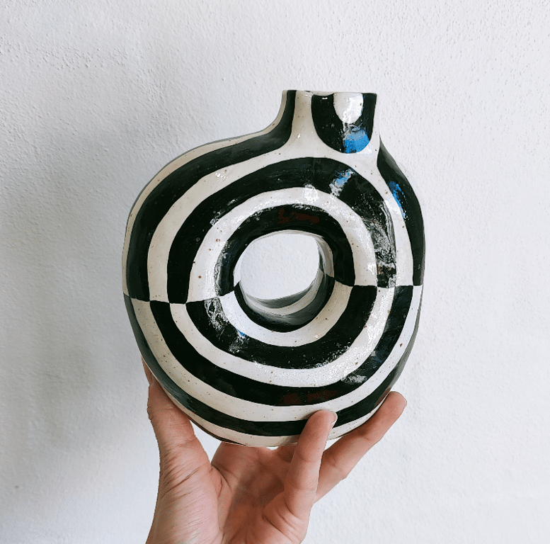 VASE STRIBET DONUT