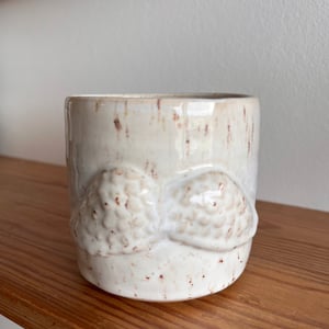 Englevinger krus. 330 ml. H: 8 cm – produktbillede