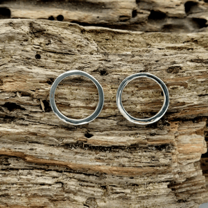 Glatter cirkel ørestikker. – produktbillede