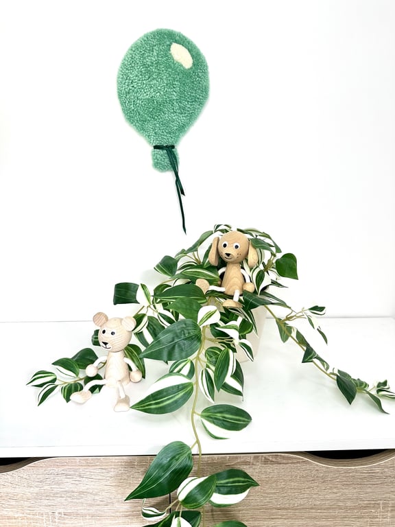 Tuftet farverig ballon (lille)- Håndlavet vægkunst i 100% uld. billede 2