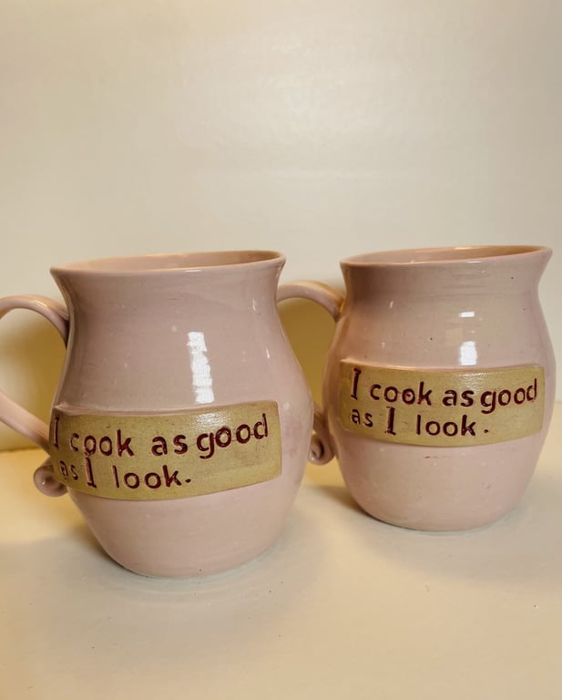 Krus med tekst - I Cook as I look billede 2