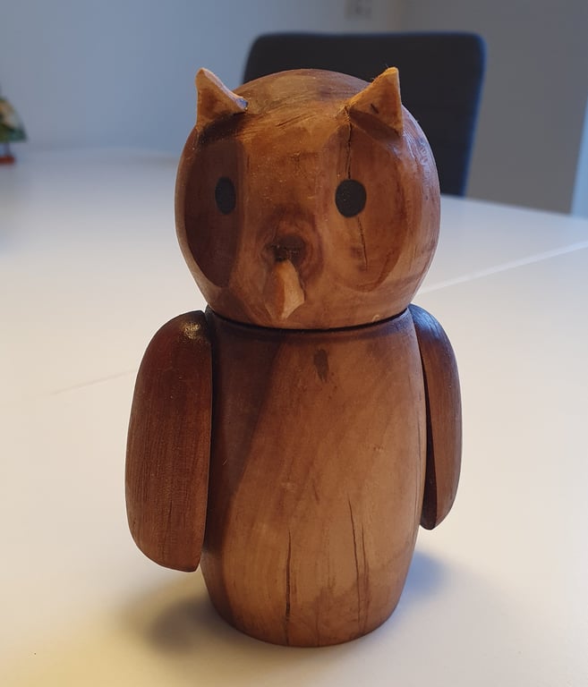 Ugle i æbletræ. 12 cm høj billede 3