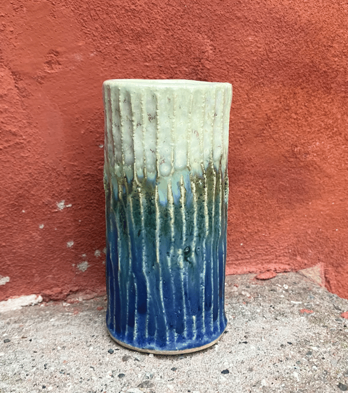 Vase, rillet
