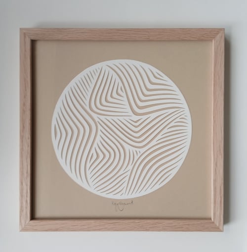 20x20cm, papercut, beige, indrammet 