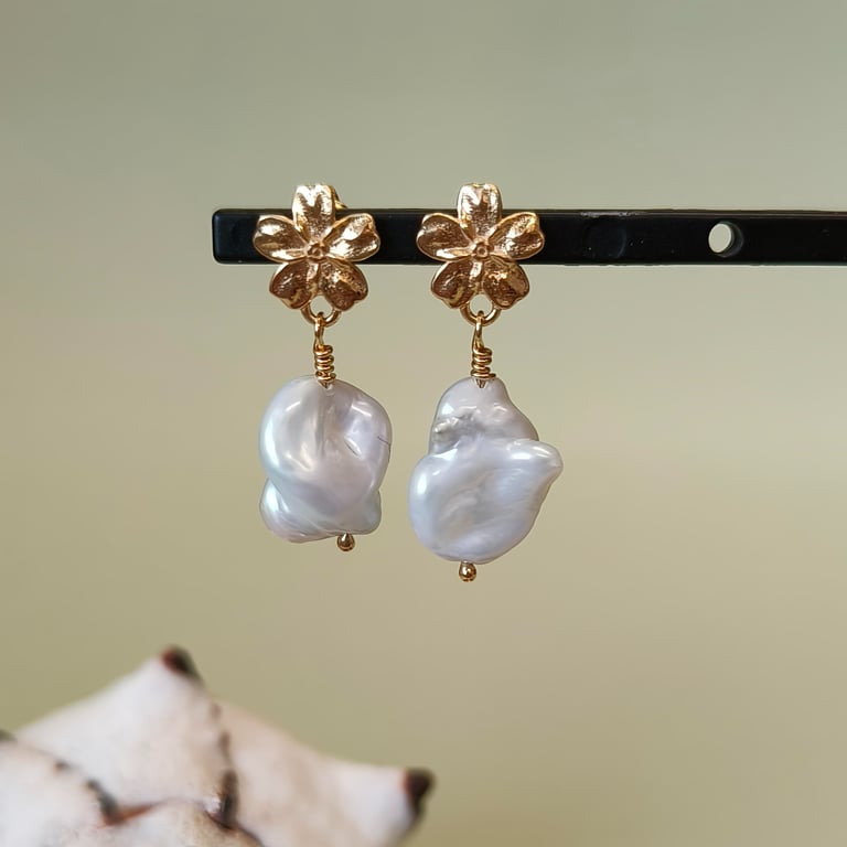 Dronninge-blomst øreringe