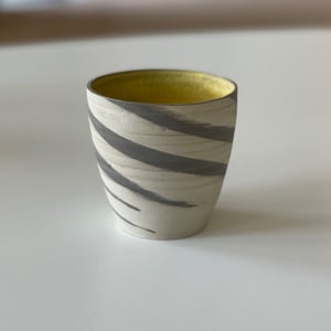 Kop, marmoreret - hørgul – produktbillede