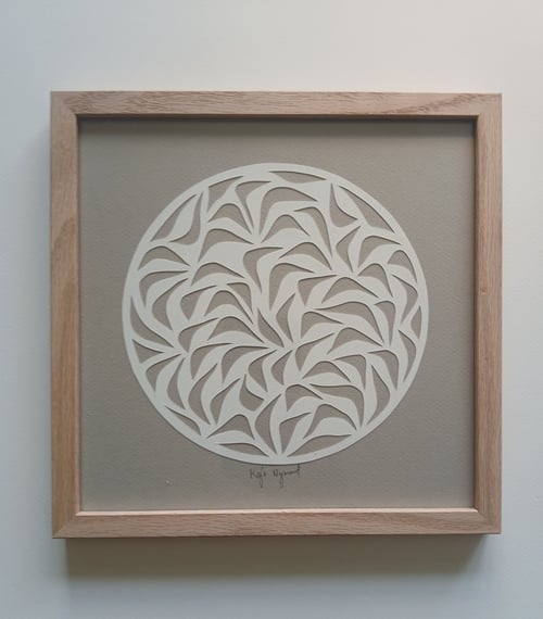 20x20cm papercut, beigegrå, Indrammet 