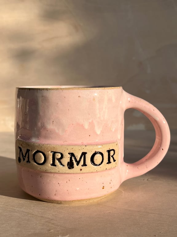 Mormor krus. 340 ml. H: 8,5 cm. 2 sortering 