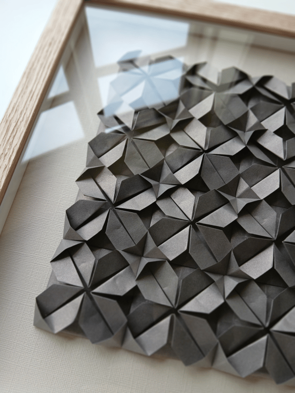 30x30cm foldet papirværk, beigebrun, indrammet billede 5