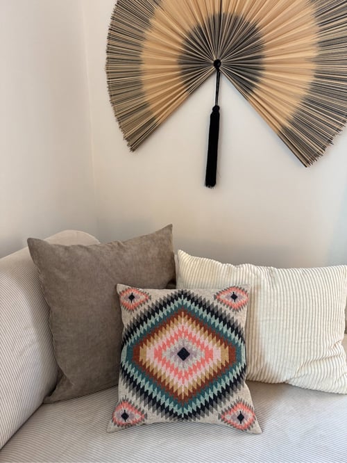 2049-2 Kilim square ca. 39 x 39 cm. (4)