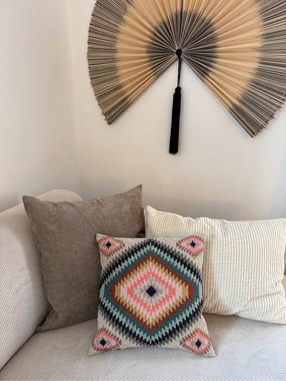 2049-2 Kilim square ca. 39 x 39 cm. (4)