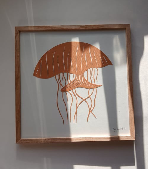 Gople nr 87, 30x30cm papercut, støvet orange. indrammet