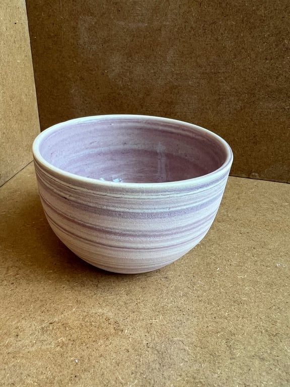 Swirly kop i indfarvet ler billede 3