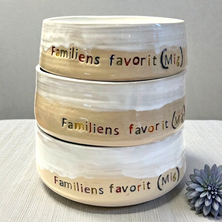 Foderskål med citat – håndlavet stentøj (stor)