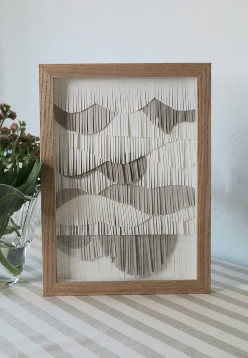 A4 papirværk, hvid, grå, indrammet