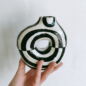 VASE STRIBET DONUT – produktbillede
