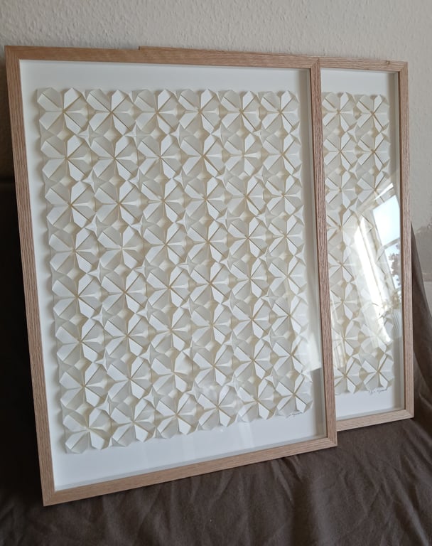  50x70cm Foldet værk, naturhvid, massiv egetræsramme (2)