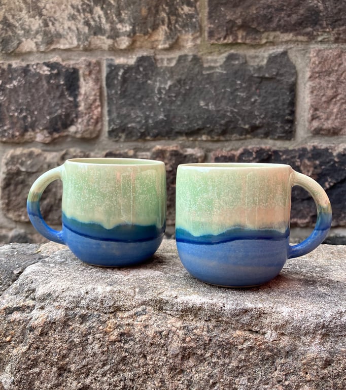 Hånddrejet kop med hank  billede 6