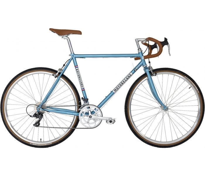 Billede af en lyseblå racercykel med brun sadel og styrbånd, med mærket "Motobecane" på stellet.